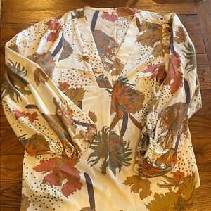 JODIFL Multicolor Floral V-Neck Top